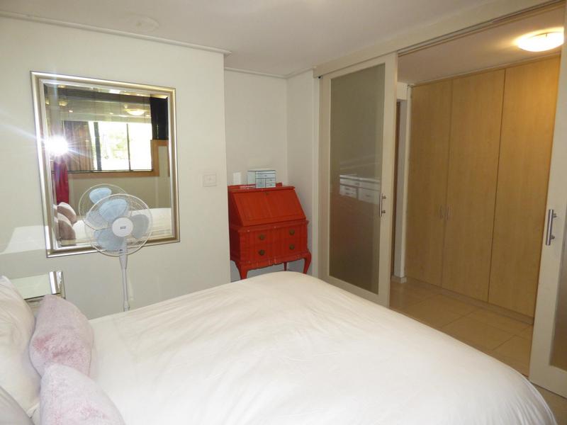 1 Bedroom Property for Sale in Green Point Western Cape